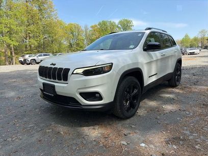 Used 2023 Jeep Cherokee Altitude Lux w/ Lux Elite Package