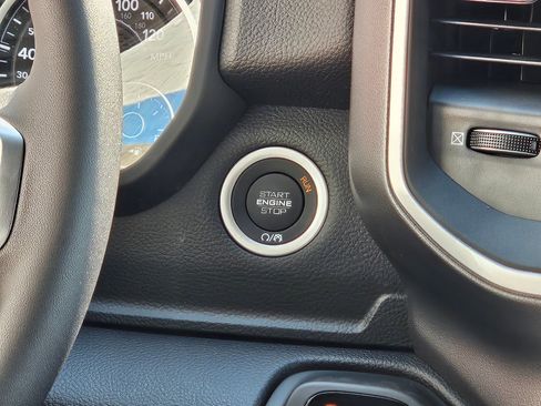 New 2026 RAM 1500 Big Horn AWD/4WD image 12