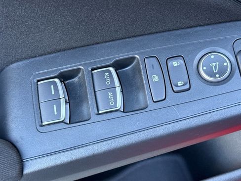 Certified 2025 Honda Civic LX image 11