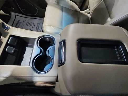 Used 2019 GMC Yukon SLT image 25