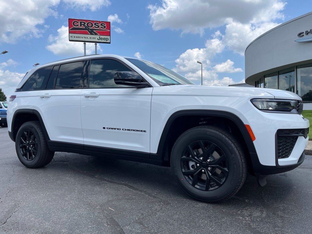 New 2026 Jeep Grand Cherokee Altitude AWD/4WD image 41