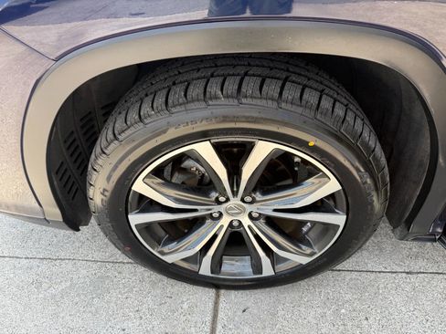 Used 2017 Lexus RX 450h AWD image 33