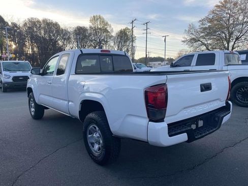 Used 2021 Toyota Tacoma SR image 4