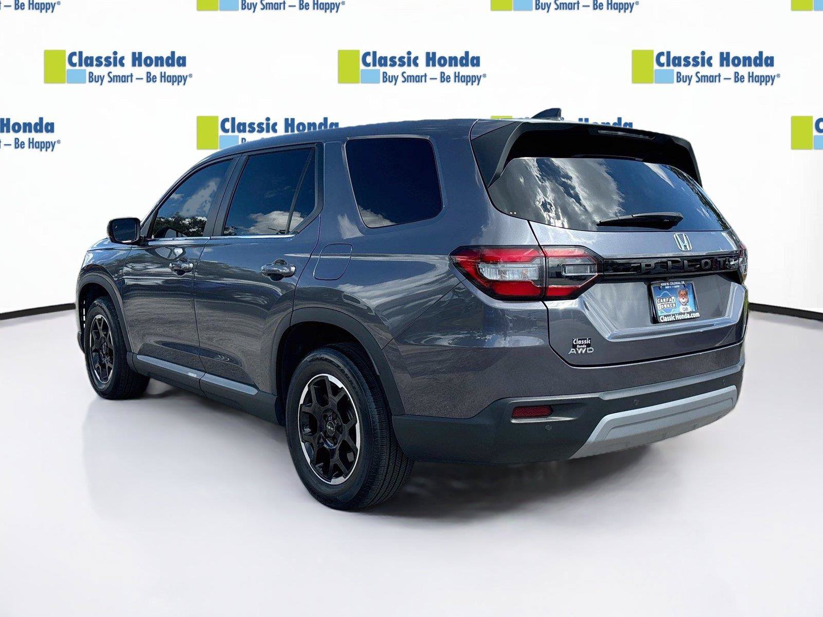 Certified 2025 Honda Pilot EX-L image 5