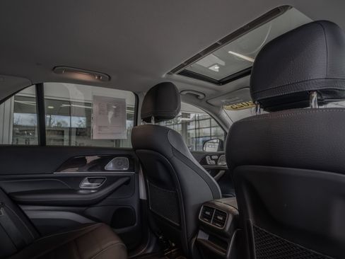 Certified 2025 Mercedes-Benz GLE 450 4MATIC image 28