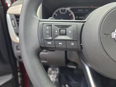 Used 2023 Nissan Rogue SV FWD image 21