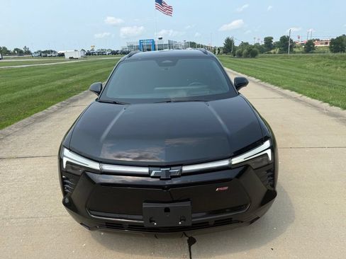 Used 2024 Chevrolet Blazer EV RS AWD/4WD image 12
