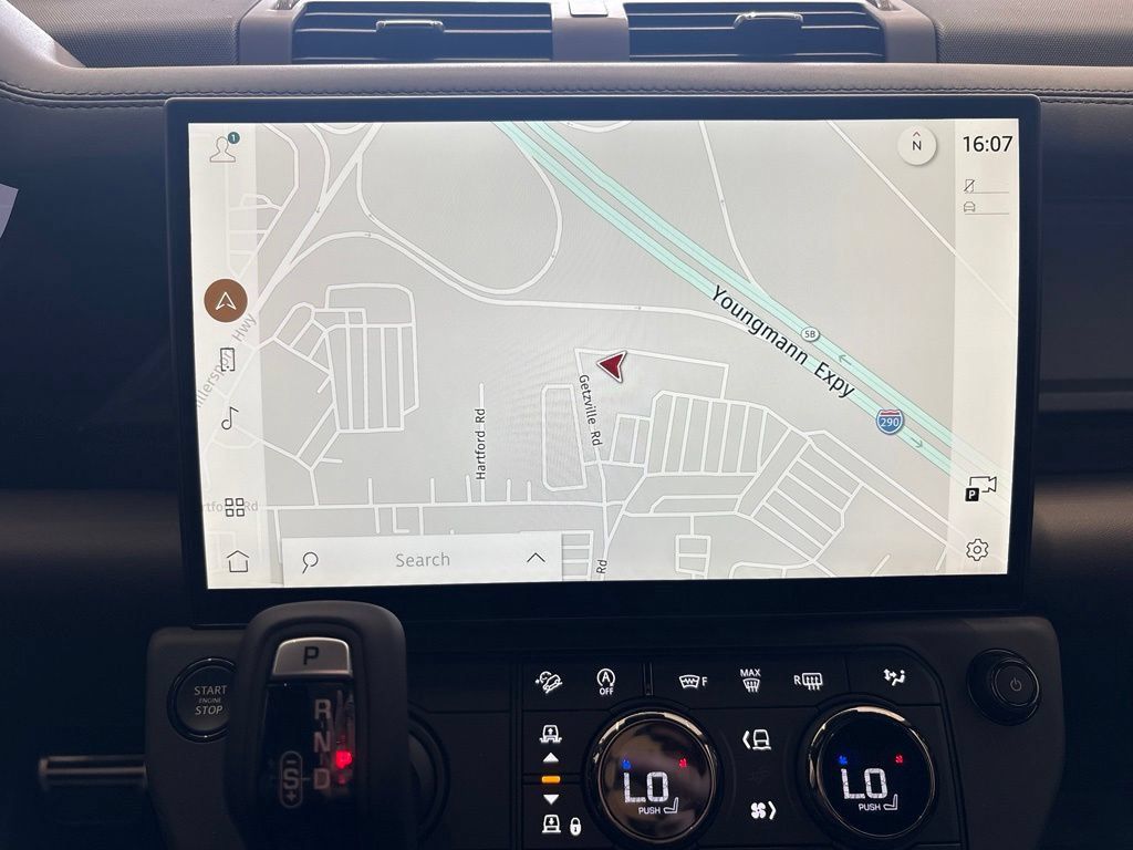 New 2026 Land Rover Defender 110 AWD/4WD image 24