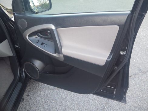 Used 2008 Toyota RAV4 4WD image 31