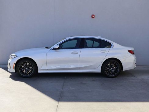 Used 2025 BMW 330i xDrive Sedan image 2