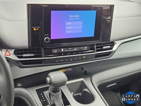 Used 2026 Toyota Sienna LE image 15