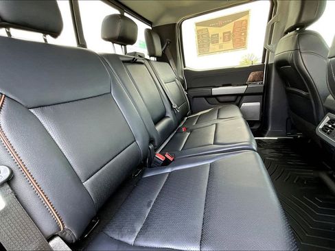 New 2026 Ford F250 Lariat w/ Black Appearance Package AWD/4WD image 25