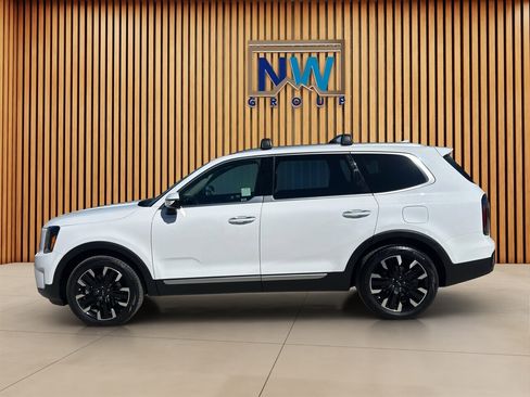 Used 2025 Kia Telluride SX w/ SX Captain's Chair Package FWD image 48