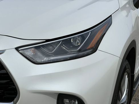 Used 2021 Toyota Highlander Platinum image 43