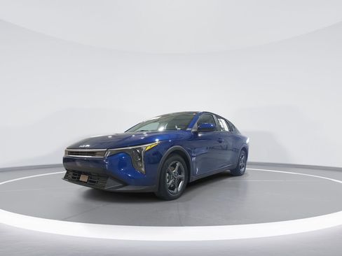 Used 2025 Kia K4 LXS image 4