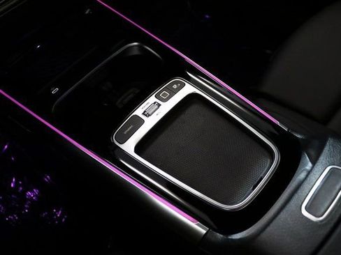 Certified 2025 Mercedes-Benz GLA 250 4MATIC image 28