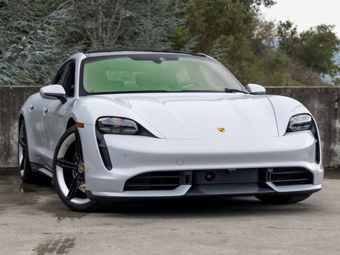 Certified 2022 Porsche Taycan Turbo image 6