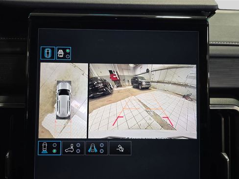 Used 2025 GMC Acadia Elevation image 19