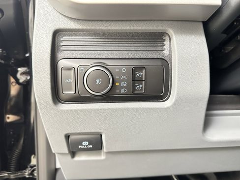 New 2025 Ford F250 XLT w/ 360-Degree Camera Package image 13