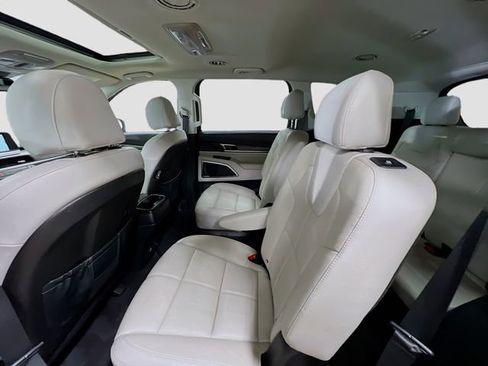 Certified 2022 Kia Telluride EX w/ EX Premium Package image 26