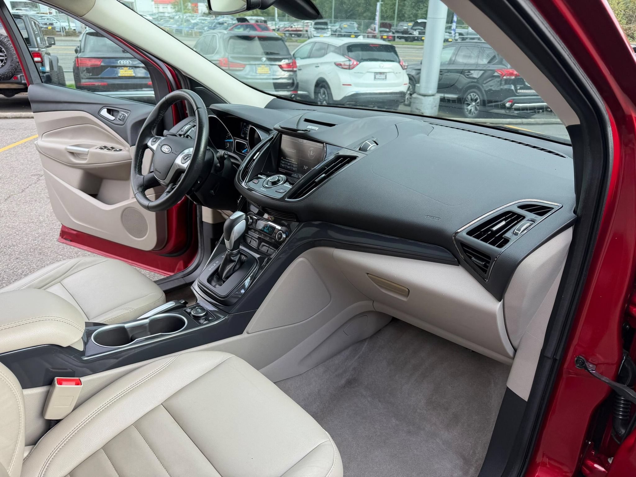 Used 2014 Ford Escape Titanium AWD/4WD image 16
