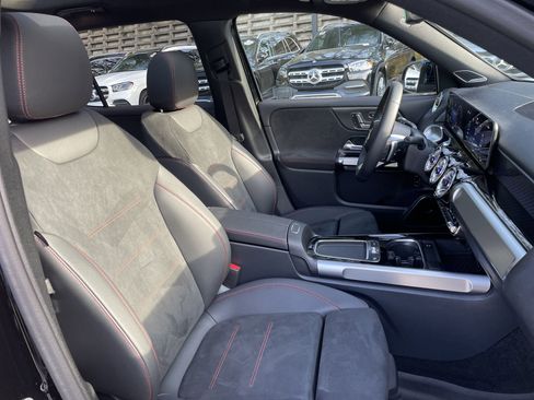 Used 2024 Mercedes-Benz GLB 250 image 49