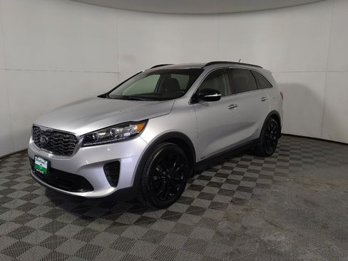 Used 2020 Kia Sorento S AWD/4WD image 2