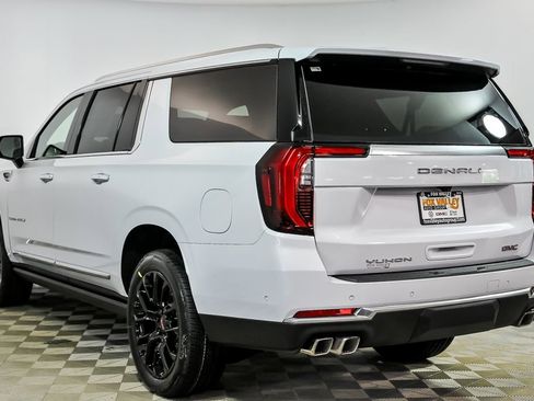 New 2026 GMC Yukon XL Denali w/ Sun & Power Step Package AWD/4WD image 4