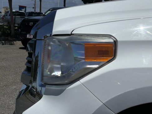Used 2017 Toyota Tundra SR5 RWD image 9
