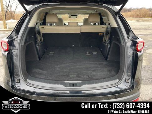 Used 2018 MAZDA CX-9 Touring w/ Touring Premium Package image 15