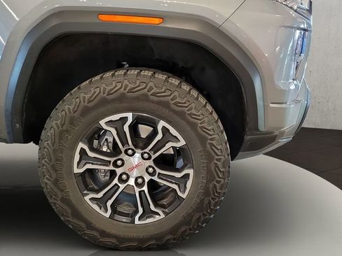 Used 2024 GMC Canyon AT4 w/ Canyon Safety Plus Package AWD/4WD image 23