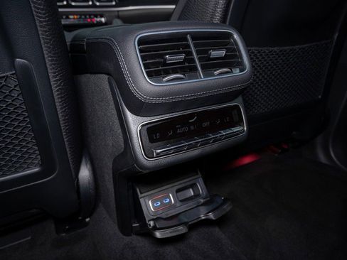 New 2026 Mercedes-Benz GLS 580 4MATIC image 28