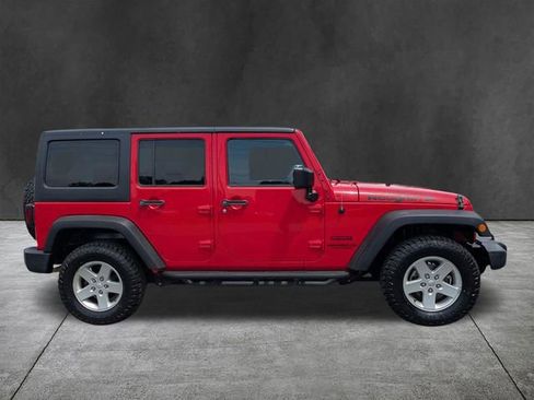 Used 2017 Jeep Wrangler Unlimited Sport w/ Quick Order Package 23S AWD/4WD image 3