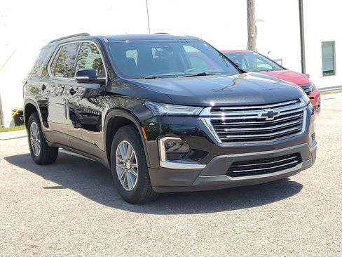 Used 2023 Chevrolet Traverse LT AWD/4WD image 4