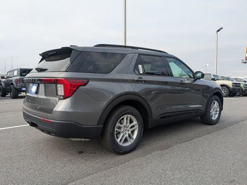 New 2026 Ford Explorer Active image 4