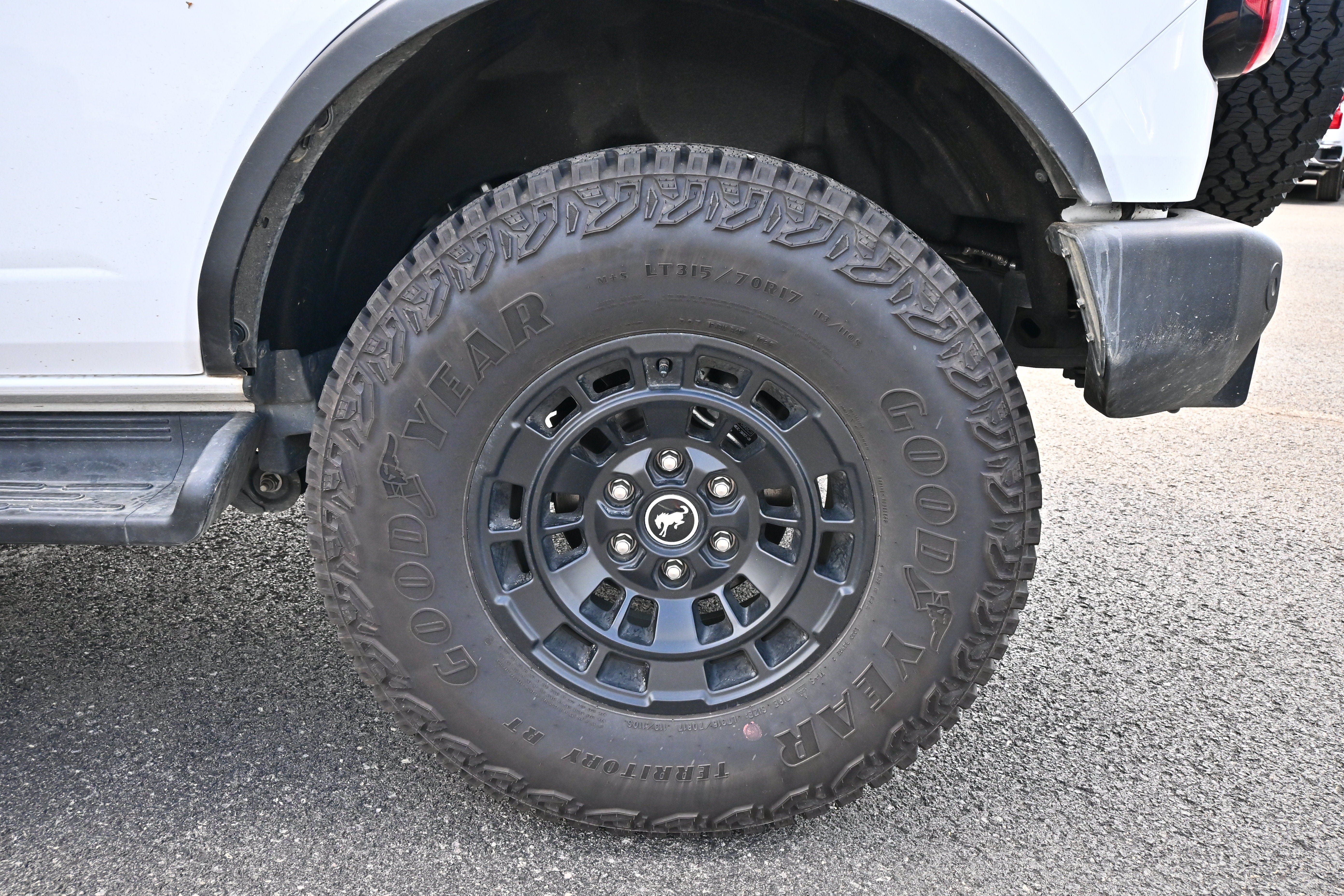 Used 2026 Ford Bronco Outer Banks w/ Sasquatch Package AWD/4WD image 9
