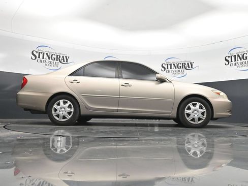 Used 2002 Toyota Camry XLE FWD image 33