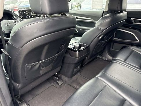 Used 2020 Kia Telluride S w/ S 8 Passenger Seating Package image 17
