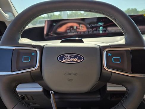 New 2026 Ford Expedition Active AWD/4WD image 19