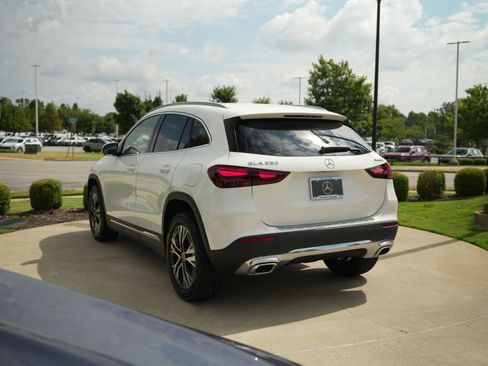 New 2026 Mercedes-Benz GLA 250 4MATIC image 5