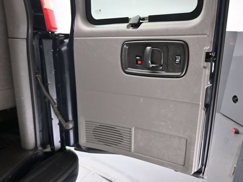 Used 2014 Chevrolet Express 3500 LS RWD image 43