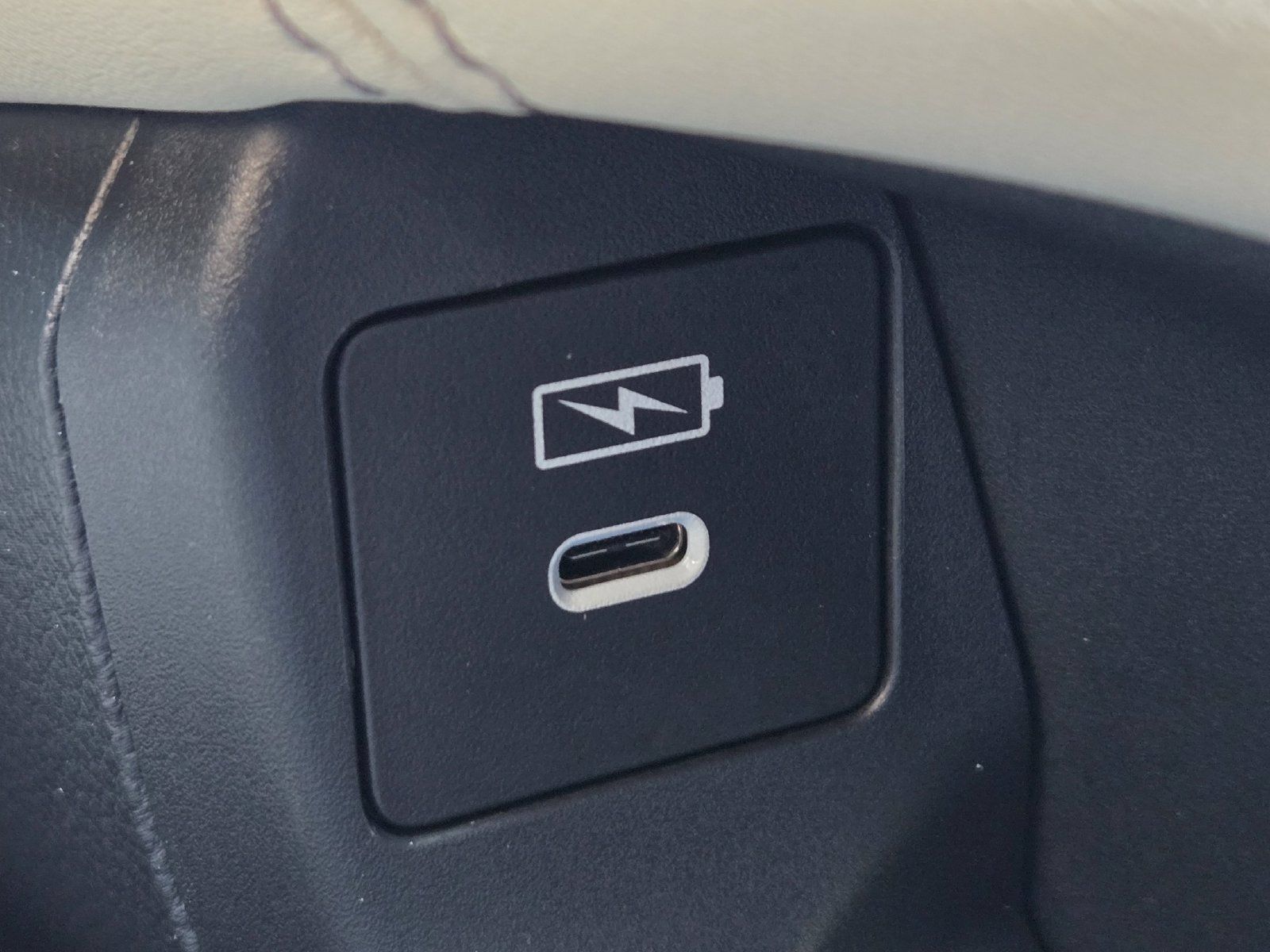 Used 2027 Honda HR-V EX-L image 20