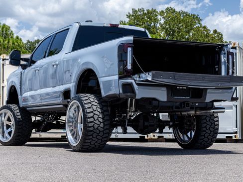 Used 2024 Ford F250 Platinum AWD/4WD image 42