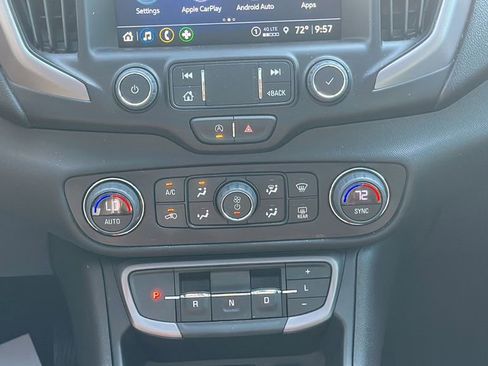 Used 2024 GMC Terrain AT4 image 18