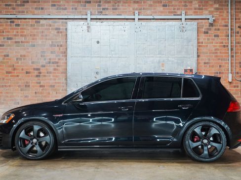 Used 2017 Volkswagen GTI S FWD image 1