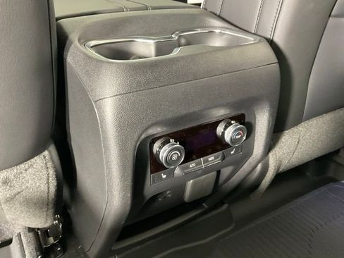 New 2026 Buick Enclave Avenir AWD/4WD image 23