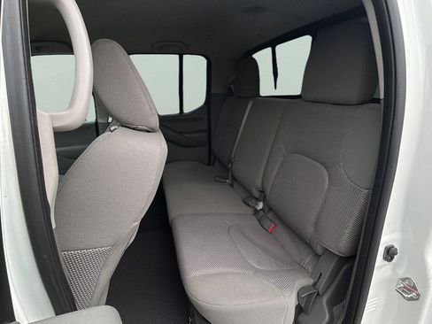 Used 2018 Nissan Frontier SV w/ Value Truck Package RWD image 14