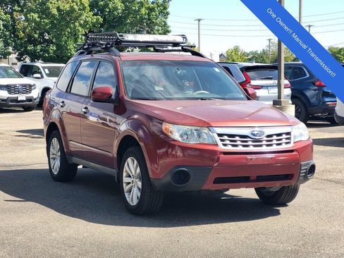 Used 2011 Subaru Forester 2.5X Premium AWD/4WD image 3