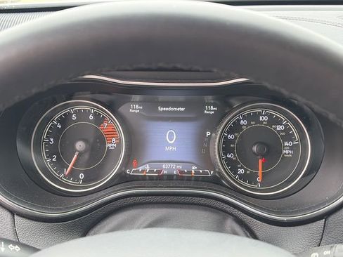 Used 2019 Jeep Cherokee Limited w/ Technology Group image 25