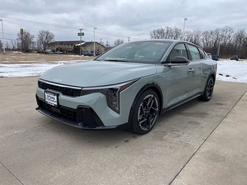 New 2026 Kia K4 GT-Line image 2